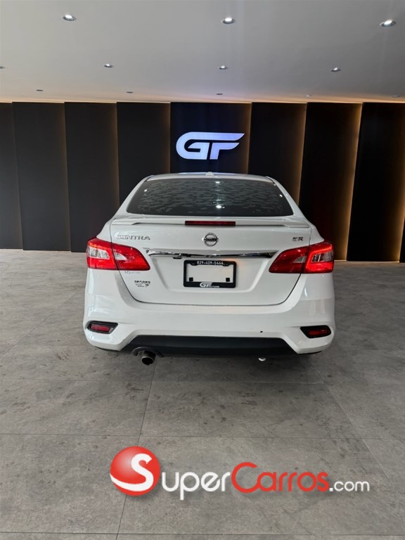 2019 Nissan Sentra SR — foto 4 / 10
