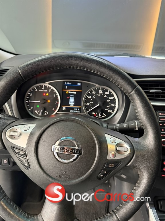 2019 Nissan Sentra SR — foto 8 / 10