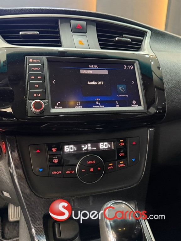 2019 Nissan Sentra SR — foto 9 / 10