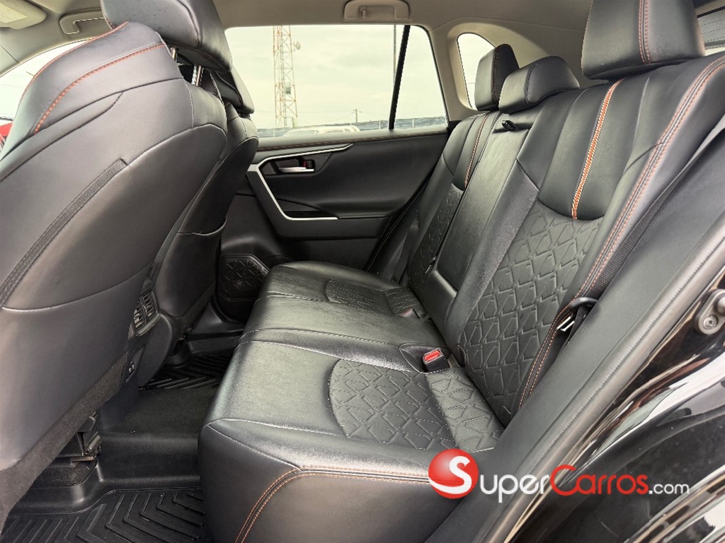 2021 Toyota RAV4 Adventure — foto 8 / 12