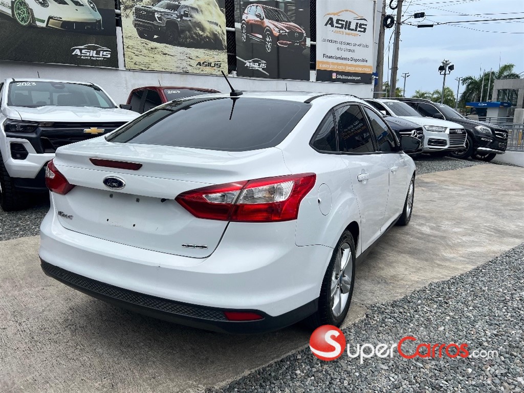 2014 Ford Focus SE — foto 4 / 9