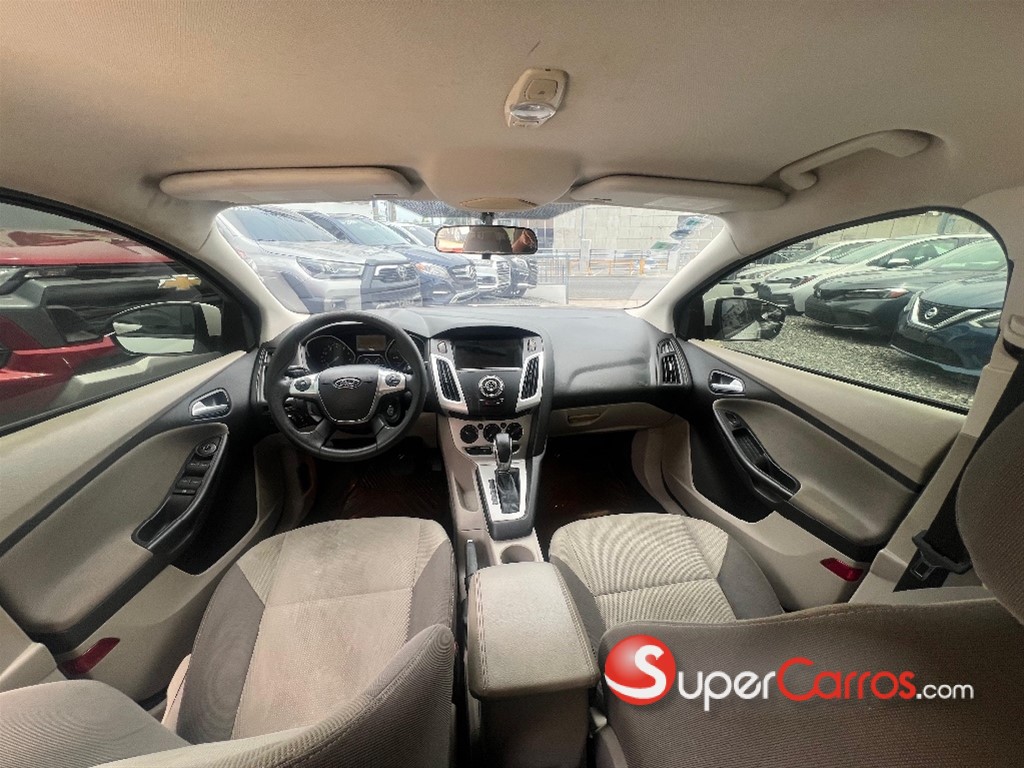 2014 Ford Focus SE — foto 5 / 9