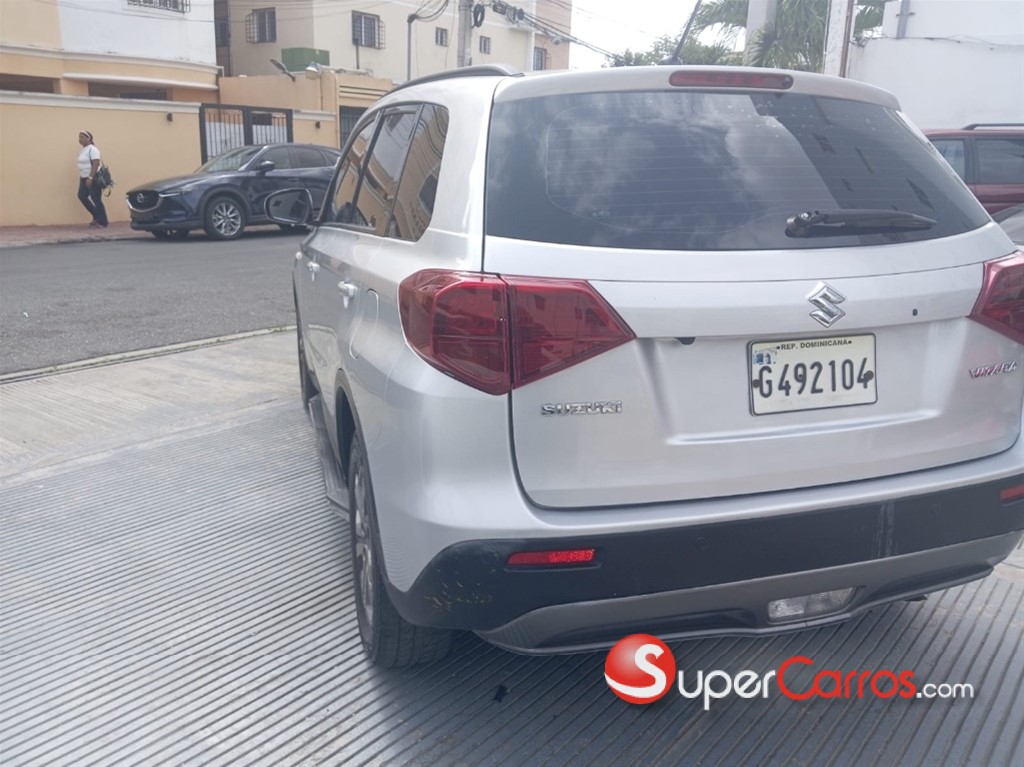 2020 Suzuki Vitara GL — foto 5 / 12