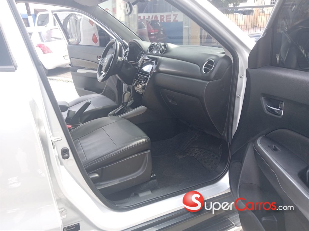 2020 Suzuki Vitara GL — foto 7 / 12