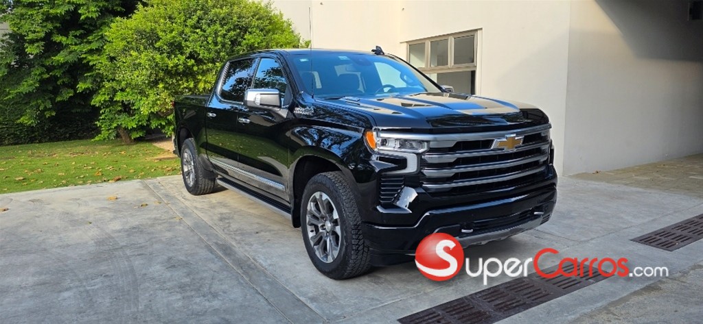 2024 Chevrolet Silverado High Country Duramax — foto 2 / 12