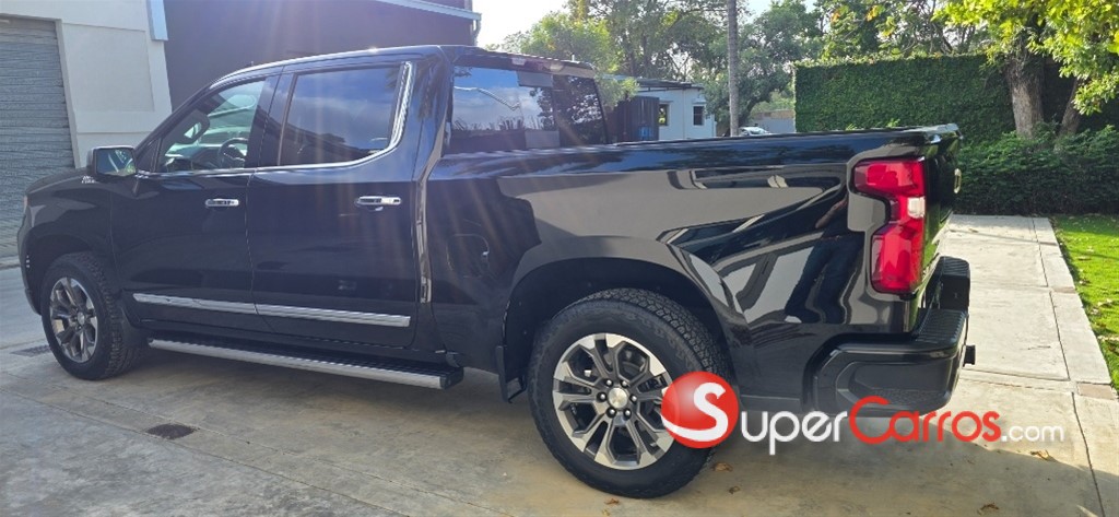2024 Chevrolet Silverado High Country Duramax — foto 4 / 12