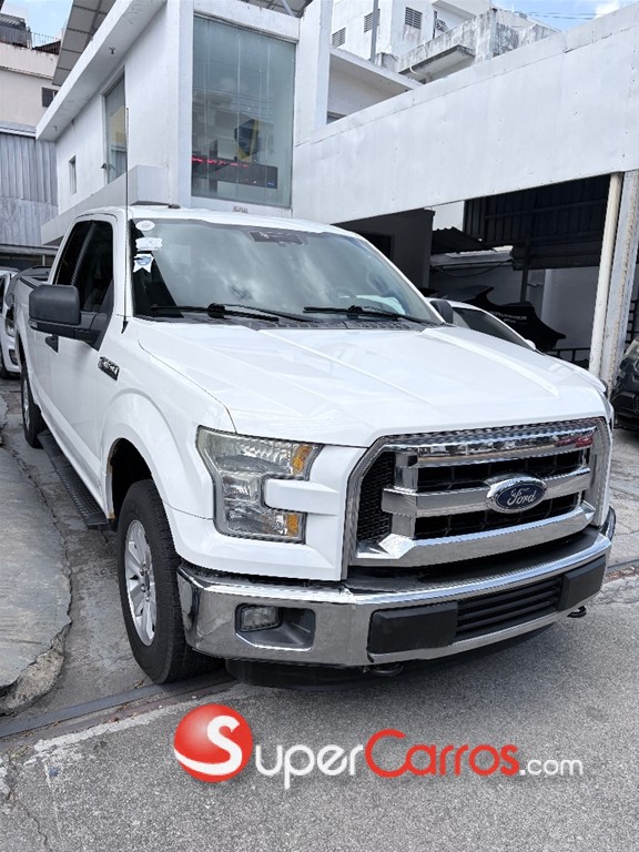 2015 Ford F 150 XL — foto 2 / 8