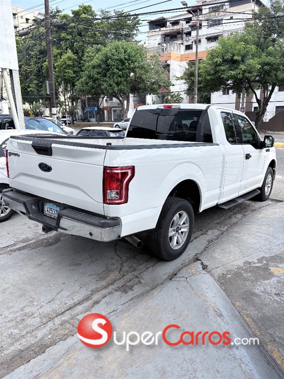 2015 Ford F 150 XL — foto 3 / 8