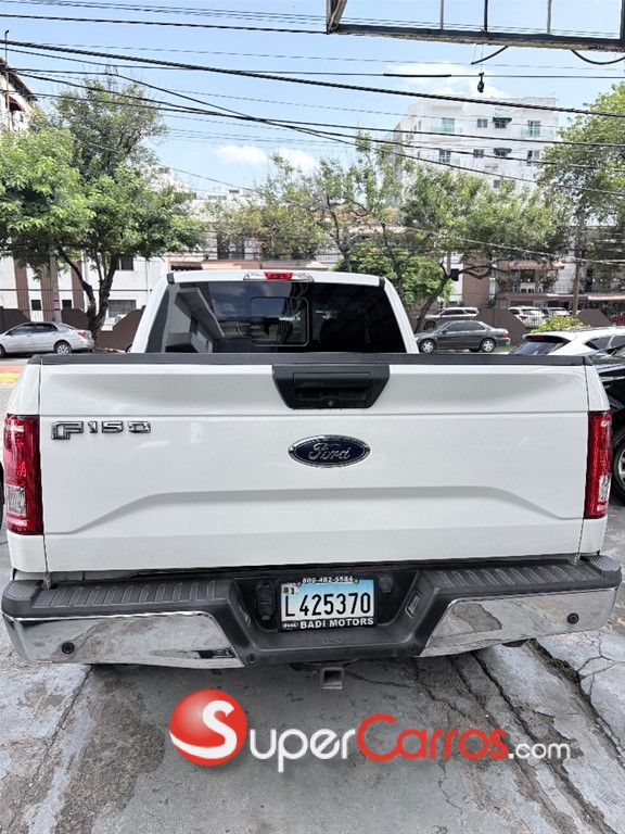 2015 Ford F 150 XL — foto 5 / 8