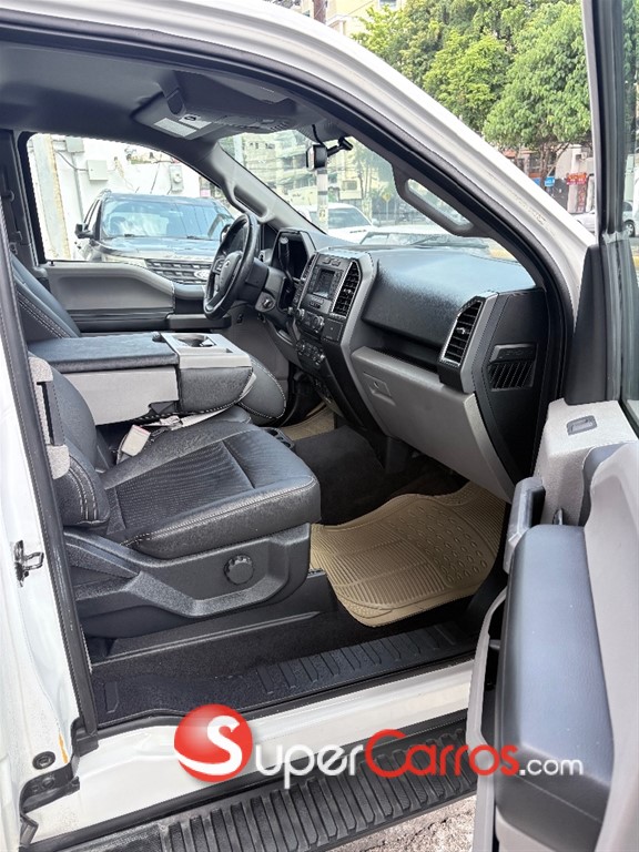 2015 Ford F 150 XL — foto 7 / 8