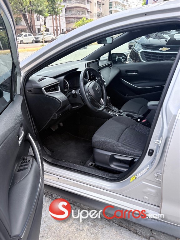 2021 Toyota Corolla SE — foto 6 / 8