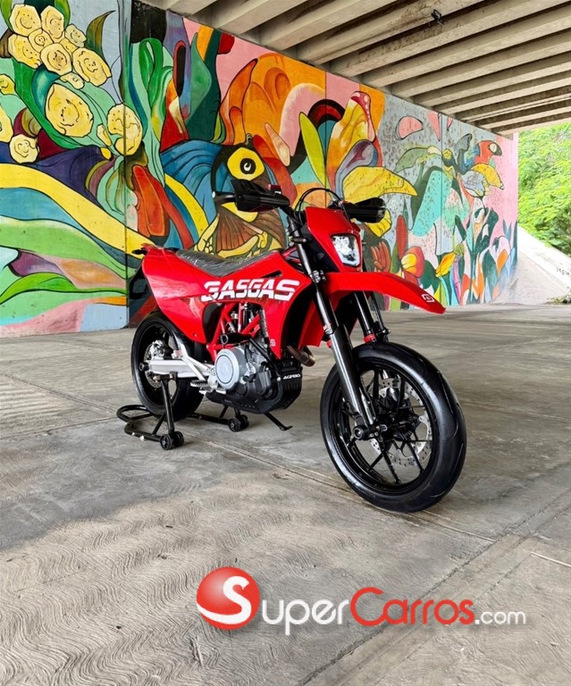 2024 GasGas SM 700