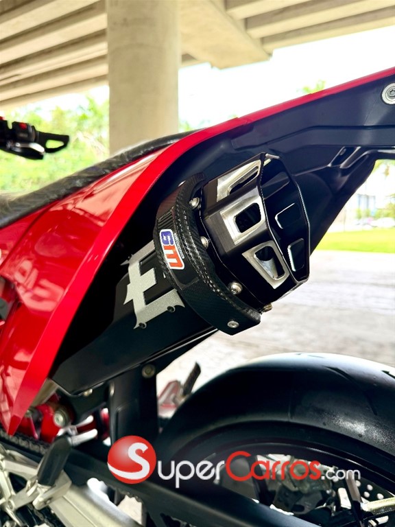 2024 GasGas SM 700 — foto 10 / 12