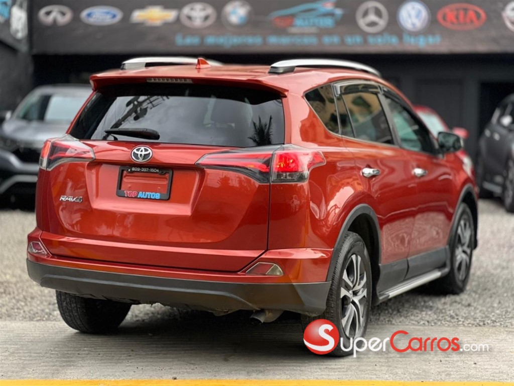 2016 Toyota RAV4 LE — foto 3 / 8