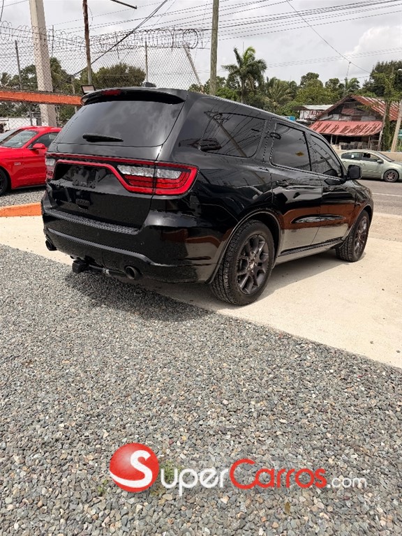 2016 Dodge Durango RT — foto 5 / 10