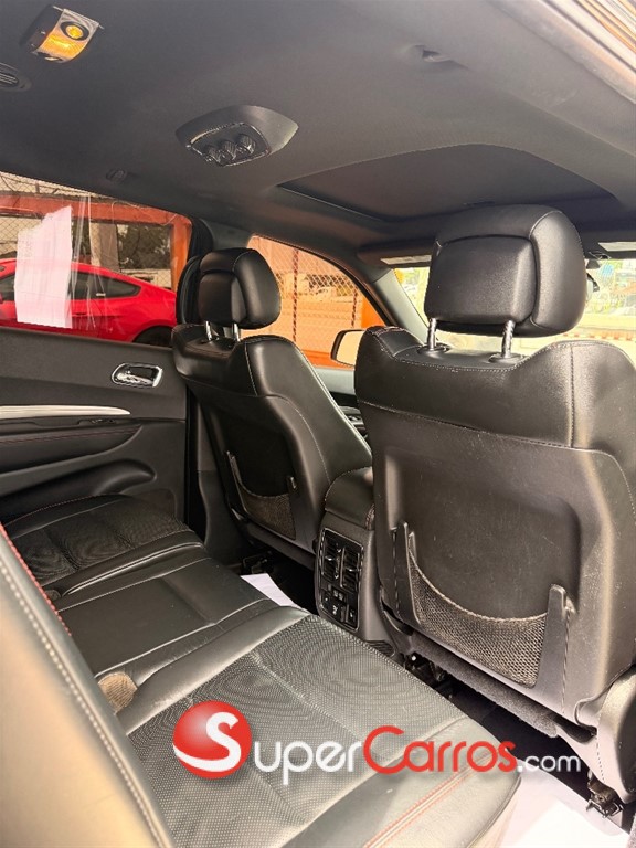 2016 Dodge Durango RT — foto 6 / 10