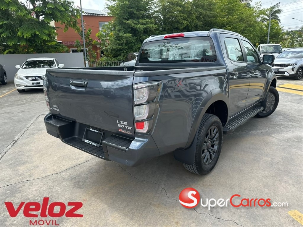 2027 Isuzu DMAX LSE — foto 2 / 10