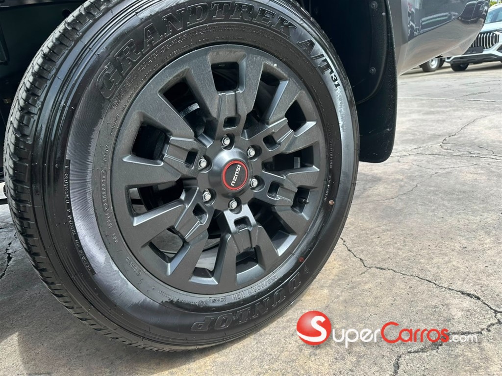 2027 Isuzu DMAX LSE — foto 9 / 10
