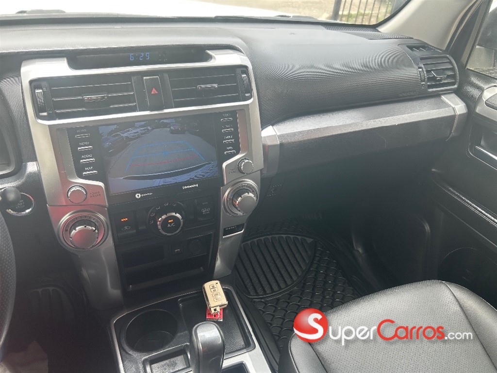 2021 Toyota 4 Runner SR5 — foto 7 / 11