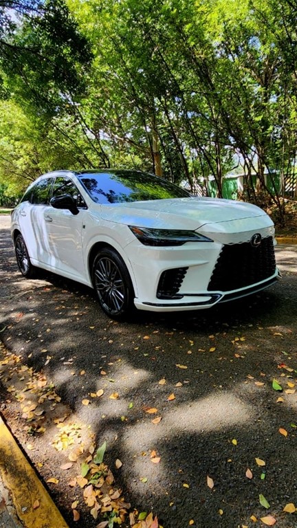 2023 Lexus RX 500H F SPORT — foto 3 / 12