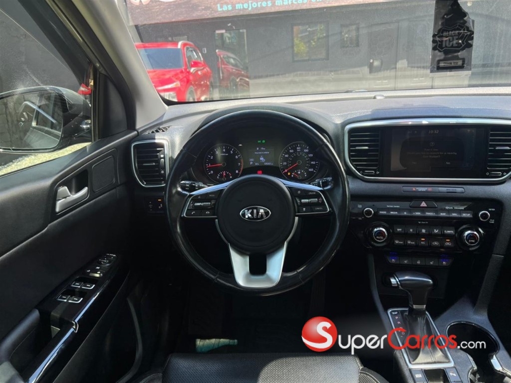 2020 Kia Sportage EX — foto 6 / 8