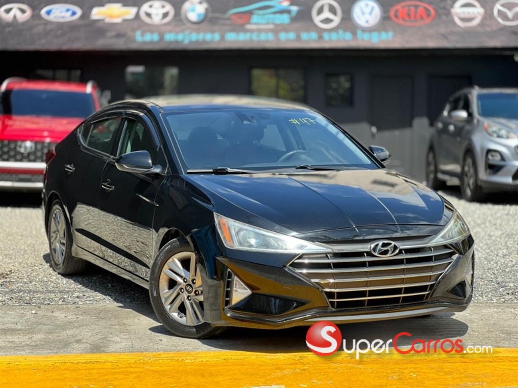 2020 Hyundai Elantra SEL — foto 2 / 8