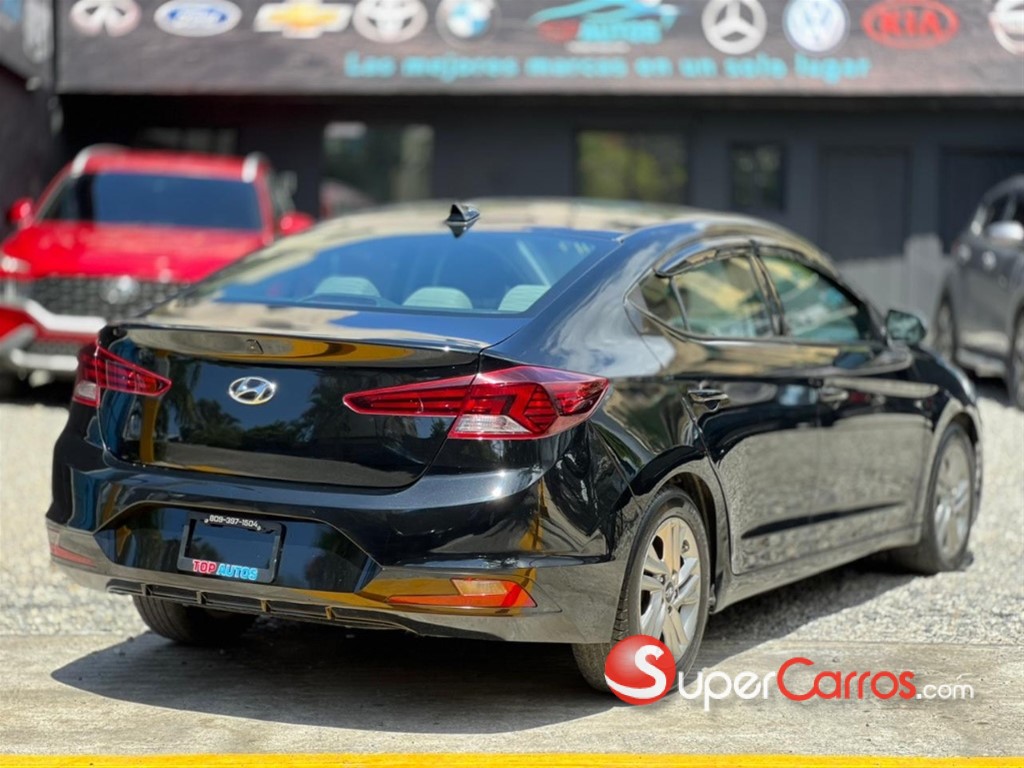 2020 Hyundai Elantra SEL — foto 3 / 8