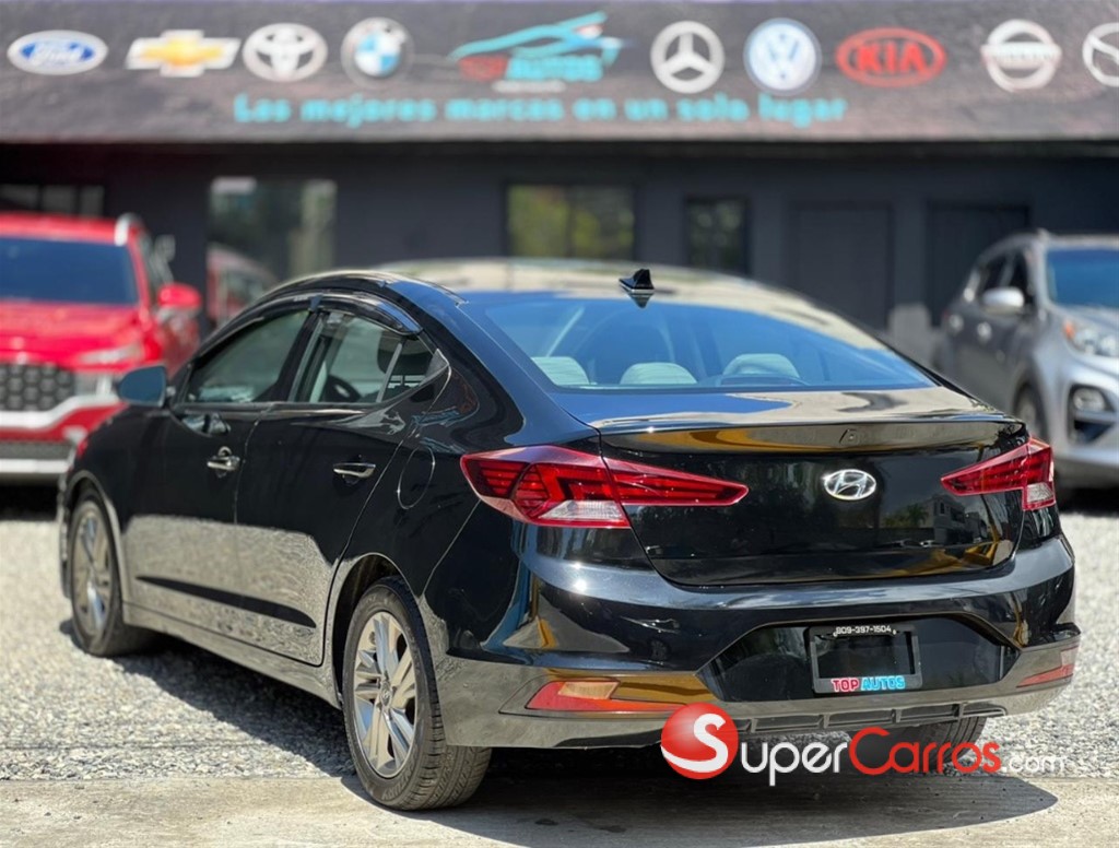 2020 Hyundai Elantra SEL — foto 4 / 8