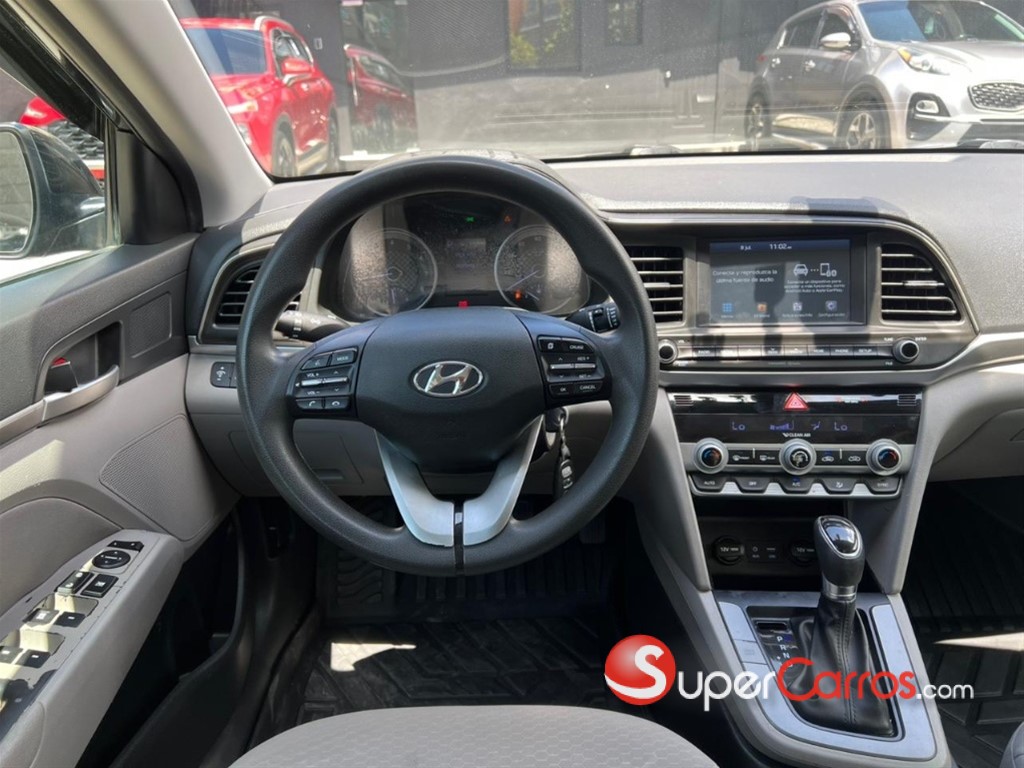 2020 Hyundai Elantra SEL — foto 5 / 8