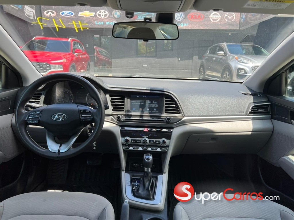 2020 Hyundai Elantra SEL — foto 6 / 8