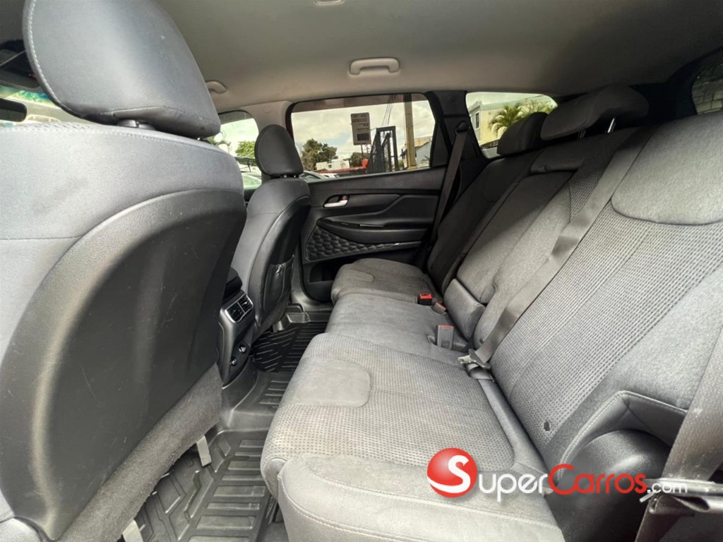 2021 Hyundai Santa Fe SE — foto 7 / 8