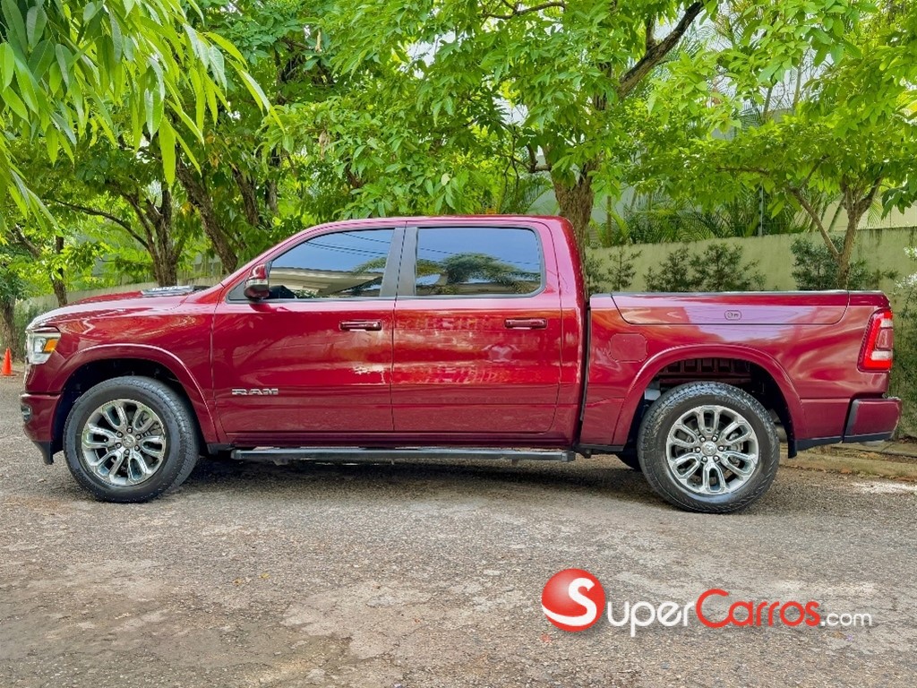 2020 Dodge Ram 1500 Laramie — foto 7 / 12