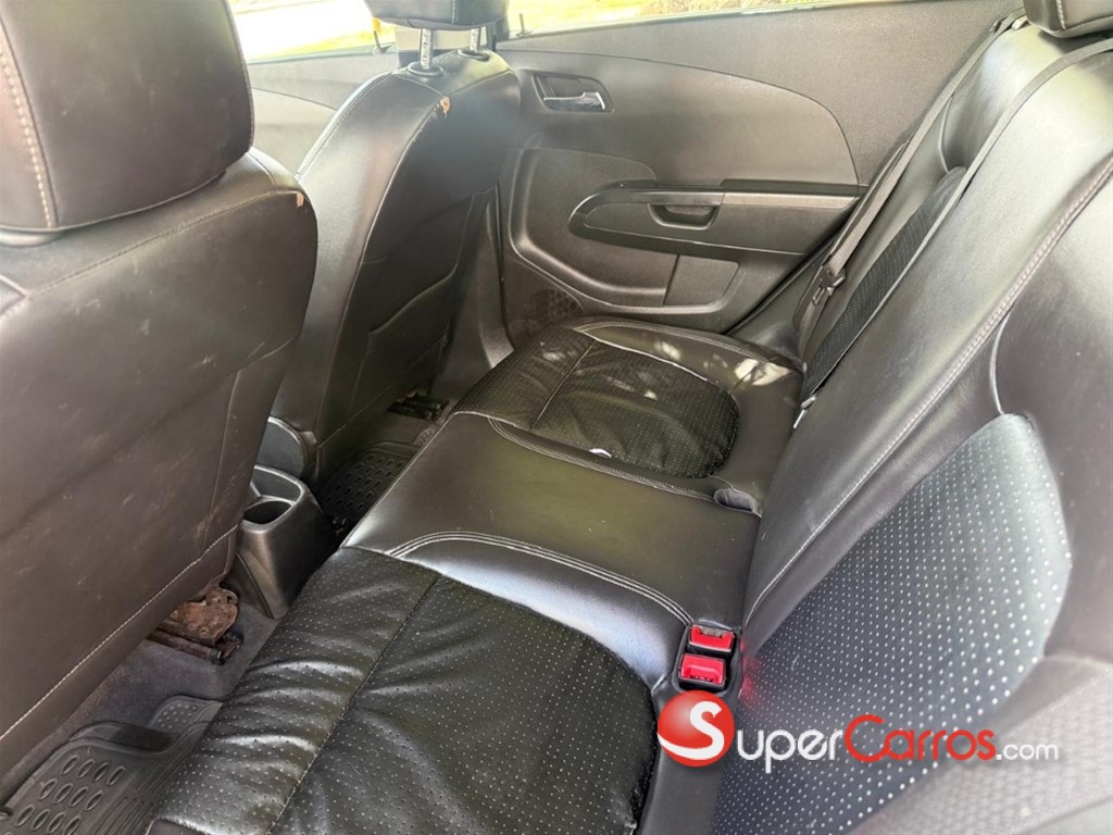 2018 Chevrolet Sonic Premier — foto 5 / 12