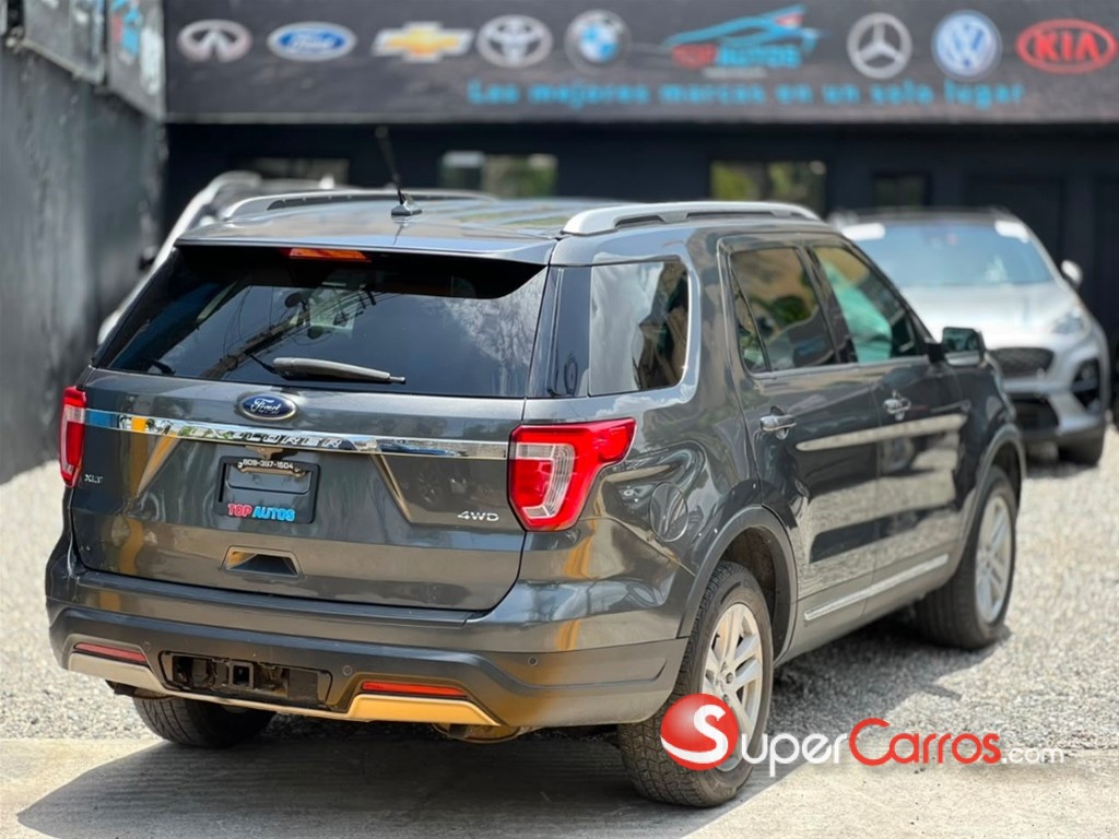 2019 Ford Explorer XLT — foto 3 / 8