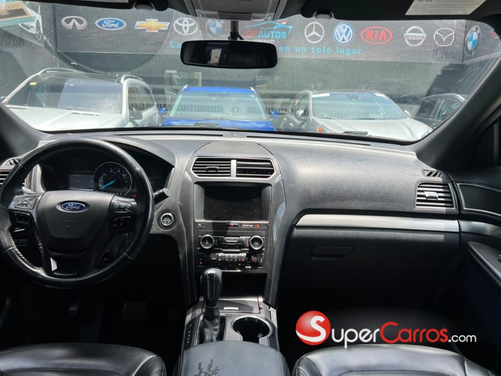 2019 Ford Explorer XLT — foto 5 / 8