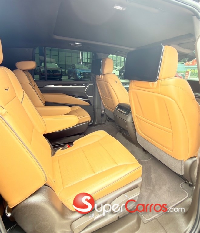 2026 Cadillac Escalade — foto 9 / 11