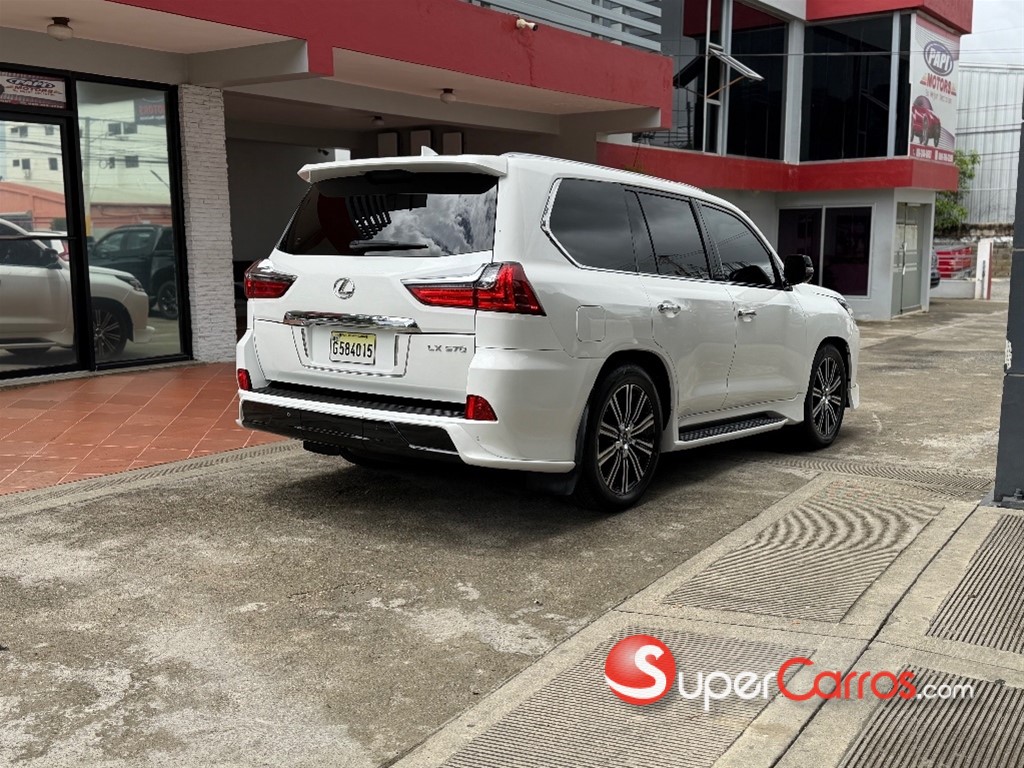 2018 Lexus LX 570 Sport — foto 7 / 12