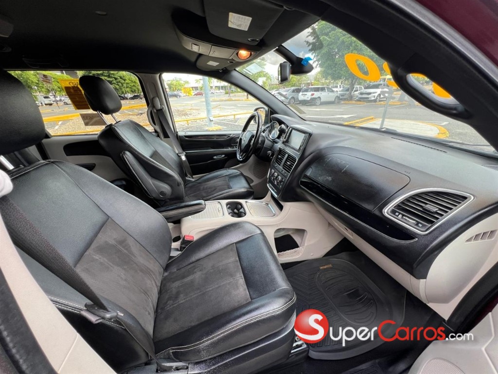 2020 Dodge Grand Caravan SXT — foto 10 / 12
