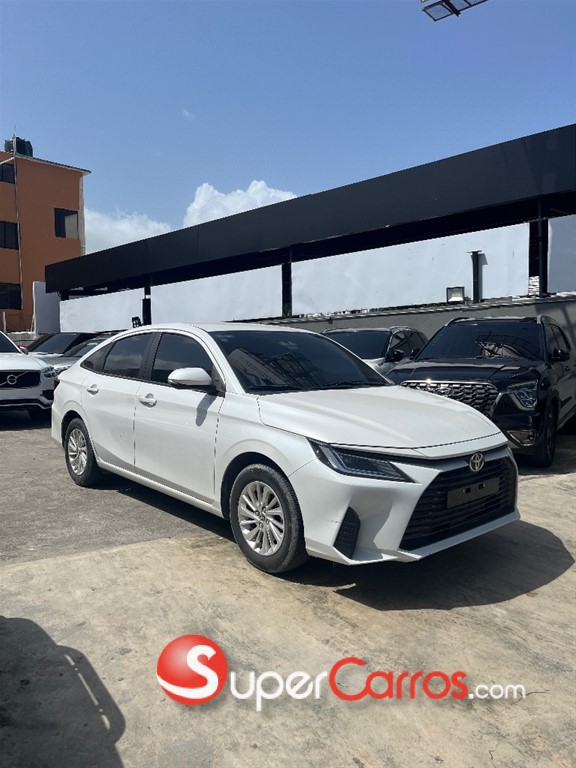 2023 Toyota Yaris — foto 3 / 11
