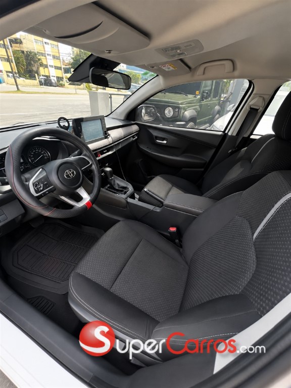 2023 Toyota Yaris — foto 4 / 11