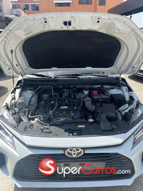 2023 Toyota Yaris — foto 8 / 11