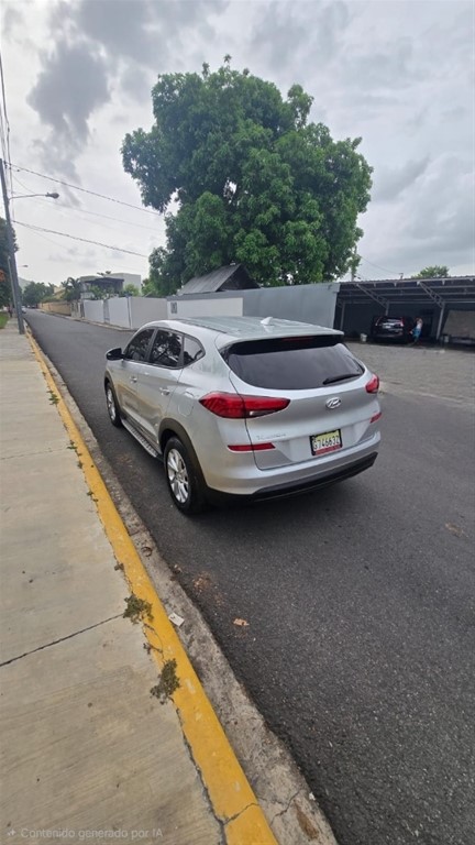 2019 Hyundai Tucson SE — foto 4 / 8