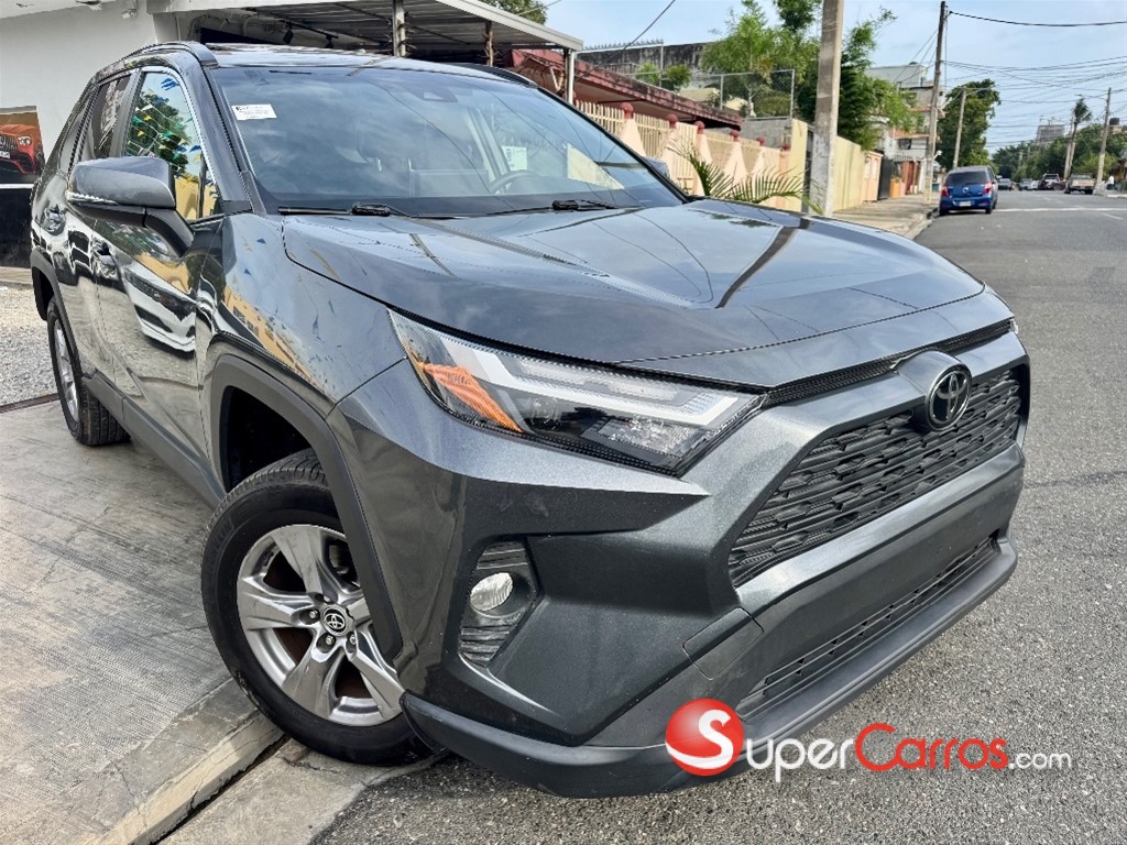 2022 Toyota RAV4 XLE