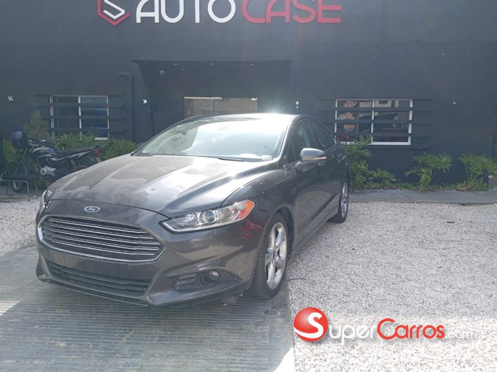 2015 Ford Fusion SE