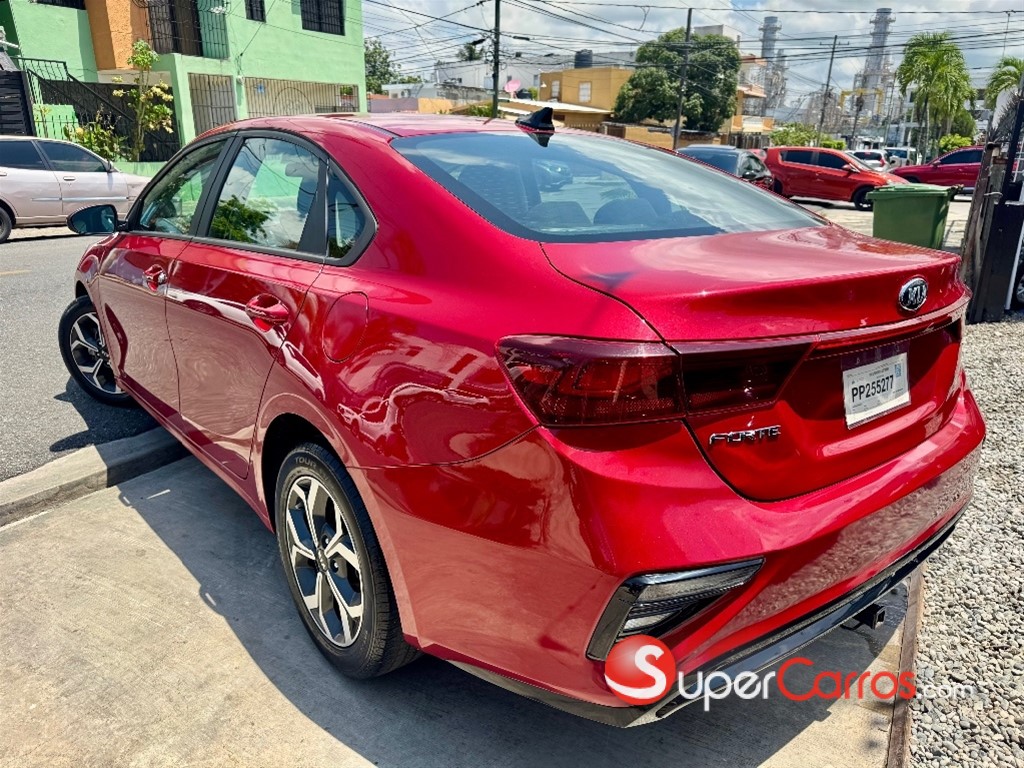2021 Kia Forte LXS — foto 5 / 11
