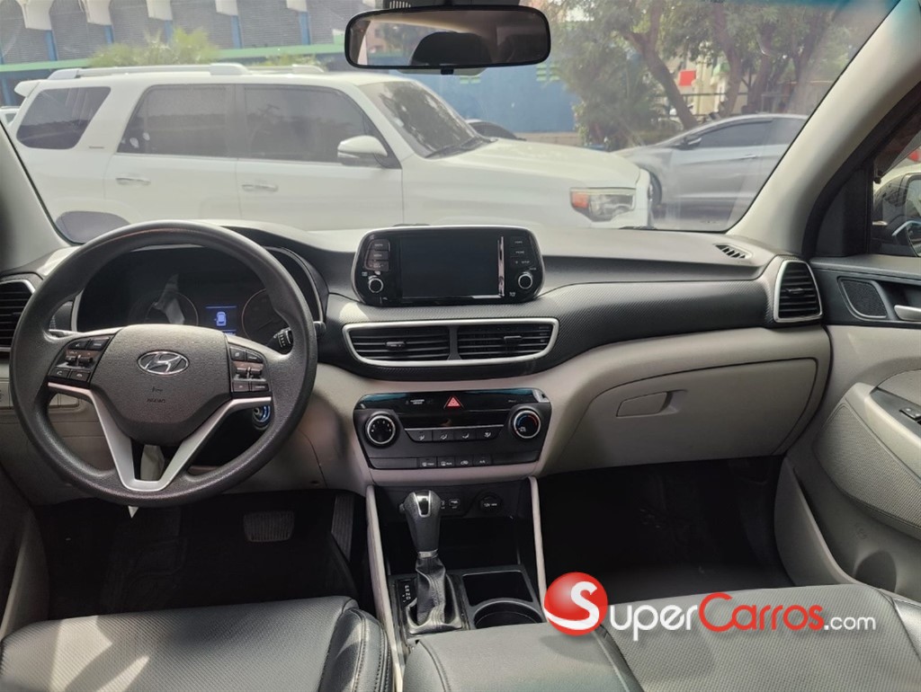 2020 Hyundai Tucson SE — foto 7 / 8