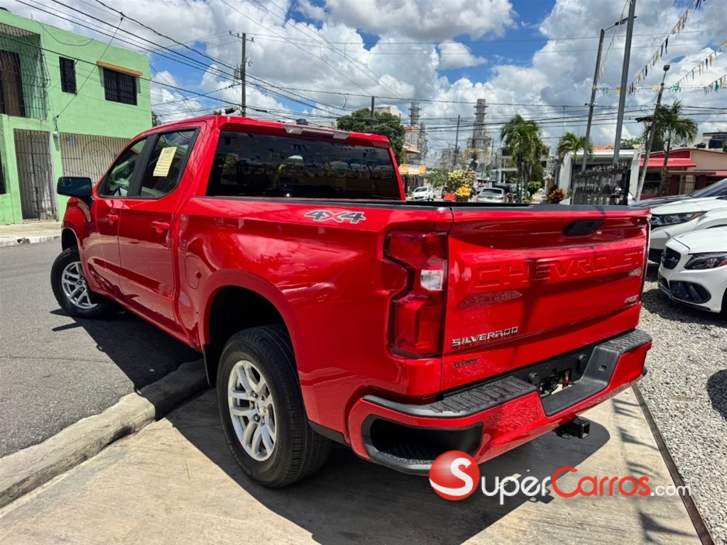 2021 Chevrolet Silverado RST — foto 4 / 11