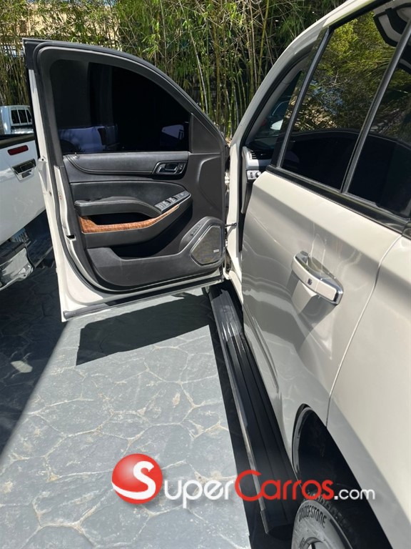 2015 Chevrolet Tahoe LTZ — foto 9 / 11