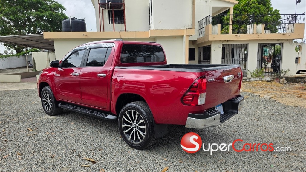 2020 Toyota Hilux SRV — foto 3 / 12