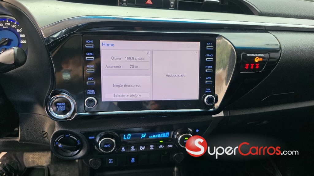 2020 Toyota Hilux SRV — foto 11 / 12